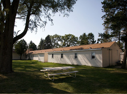 twin-oaks-tmb.jpg